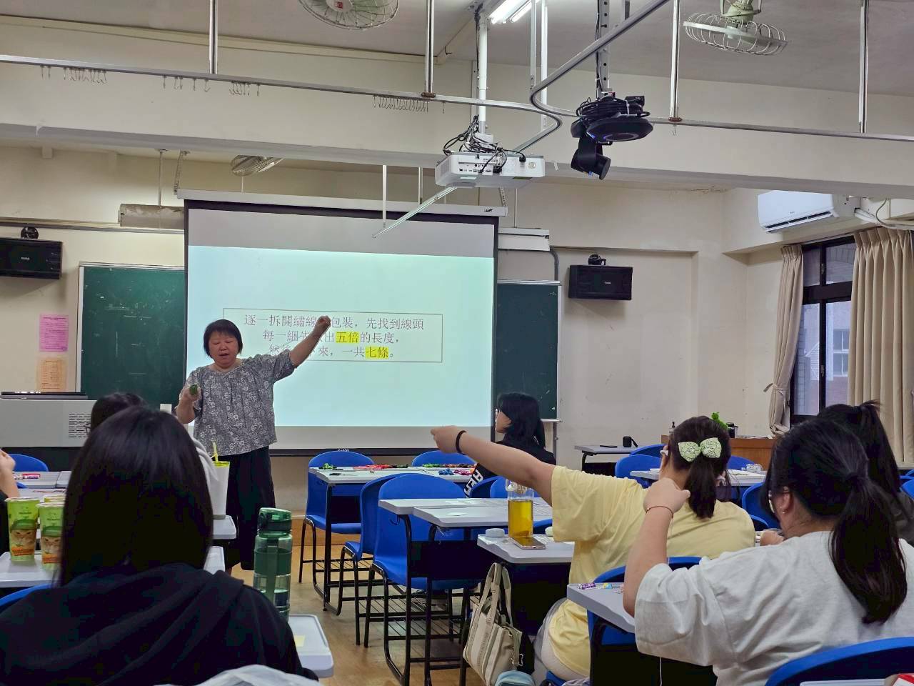 114學年度第2學期暖心手環正念藝術治療手作坊